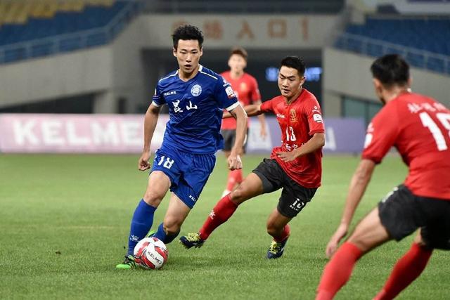 卡巴塞勒续约乌迪内斯：35岁老将的坚持与选择
